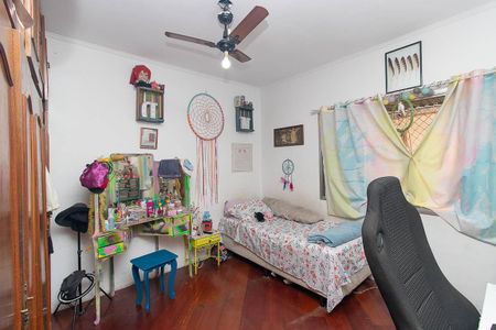 Casa à venda com 250m², 4 quartos e 2 vagas Casa à venda com 250m², 4 quartos e 2 vagasQuarto 3