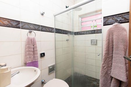 Casa à venda com 250m², 4 quartos e 2 vagas Casa à venda com 250m², 4 quartos e 2 vagasBanheiro da Suíte