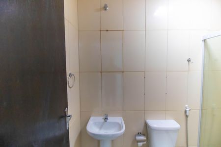 Banheiro Social de casa para alugar com 1 quarto, 52m² em Piratininga, Niterói