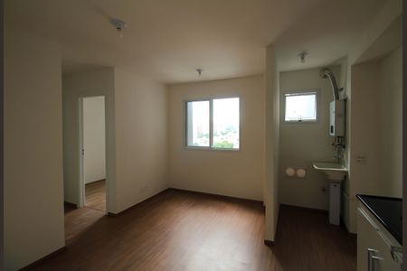 Sala/Cozinha de apartamento para alugar com 2 quartos, 37m² em Vila Prudente, São Paulo