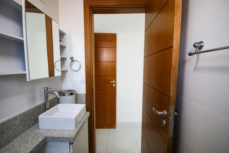 Apartamento para alugar com 78m², 2 quartos e 1 vaga Apartamento para alugar com 78m², 2 quartos e 1 vagaBanheiro da Suíte