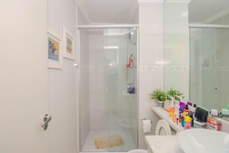 Apartamento à venda com 74m², 3 quartos e 1 vaga Apartamento à venda com 74m², 3 quartos e 1 vagaBanheiro Social