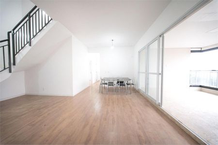 Apartamento à venda com 4 quartos, 215m² em Parque São Jorge, São Paulo