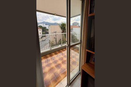 Apartamento à venda com 72m², 2 quartos e 1 vaga