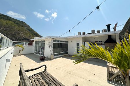 Apartamento à venda com 128m², 3 quartos e 1 vagaÁrea externa