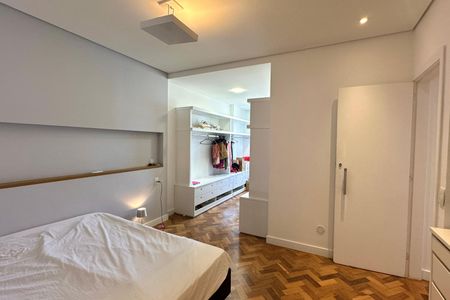 Apartamento à venda com 128m², 3 quartos e 1 vagaSuíte