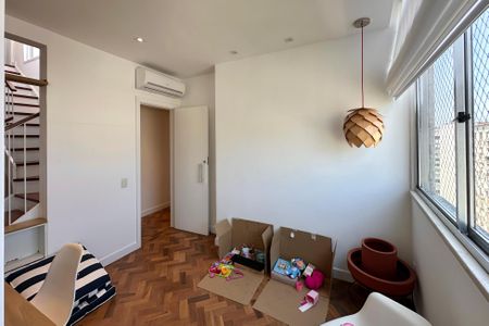 Apartamento à venda com 128m², 3 quartos e 1 vagaSala