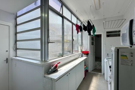 Apartamento à venda com 128m², 3 quartos e 1 vagaÁrea de Serviço