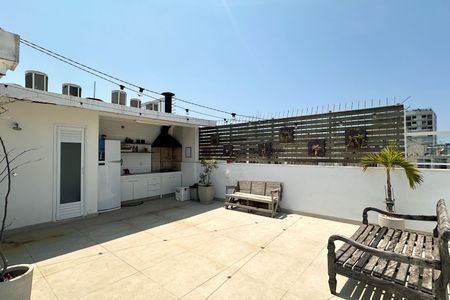 Apartamento à venda com 128m², 3 quartos e 1 vagaÁrea externa