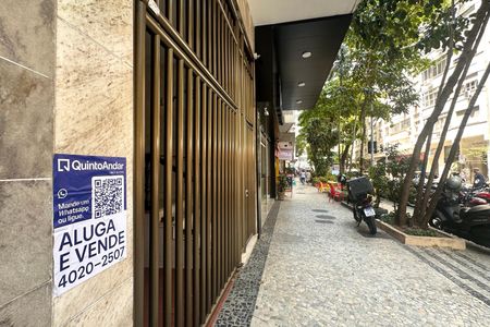 Apartamento à venda com 128m², 3 quartos e 1 vagaPlaquinha
