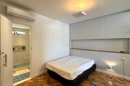 Apartamento à venda com 128m², 3 quartos e 1 vagaSuíte