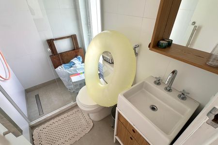 Apartamento à venda com 128m², 3 quartos e 1 vagaÁrea externa - Banheiro 04