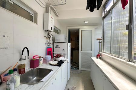 Apartamento à venda com 128m², 3 quartos e 1 vagaÁrea de Serviço