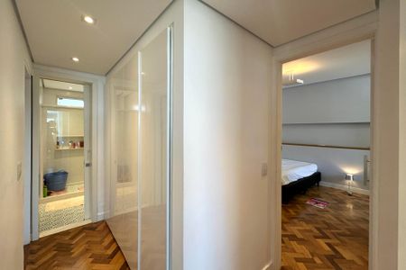 Apartamento à venda com 128m², 3 quartos e 1 vagaCorredor