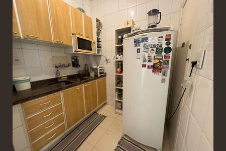 Apartamento à venda com 72m², 2 quartos e sem vaga