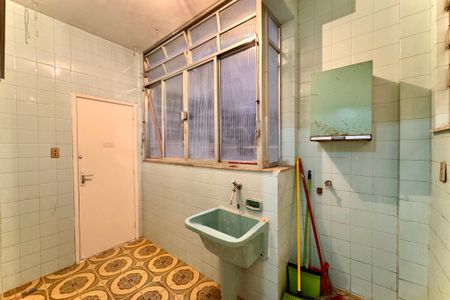 Apartamento à venda com 103m², 2 quartos e 1 vaga Apartamento à venda com 103m², 2 quartos e 1 vagaÁrea de Serviço