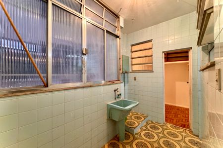 Apartamento à venda com 103m², 2 quartos e 1 vaga Apartamento à venda com 103m², 2 quartos e 1 vagaÁrea de Serviço