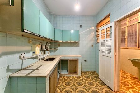 Apartamento à venda com 103m², 2 quartos e 1 vaga Apartamento à venda com 103m², 2 quartos e 1 vagaCozinha