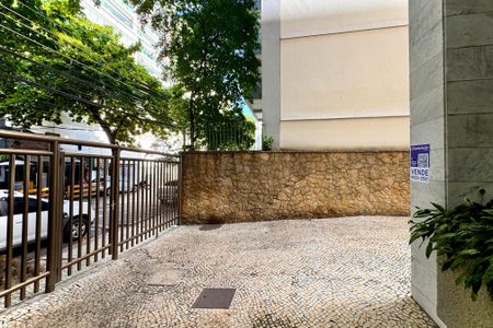 Apartamento à venda com 103m², 2 quartos e 1 vaga Apartamento à venda com 103m², 2 quartos e 1 vagaÁrea comum