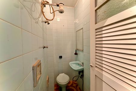 Apartamento à venda com 103m², 2 quartos e 1 vaga Apartamento à venda com 103m², 2 quartos e 1 vagaBanheiro de Serviço