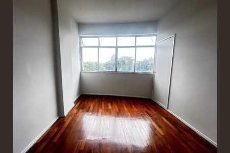 Apartamento à venda com 65m², 2 quartos e 1 vaga