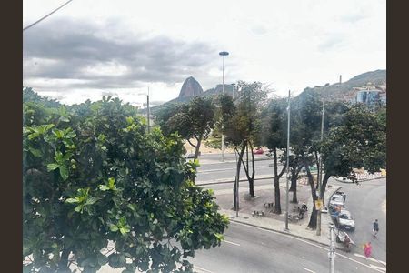 Apartamento à venda com 65m², 2 quartos e 1 vaga