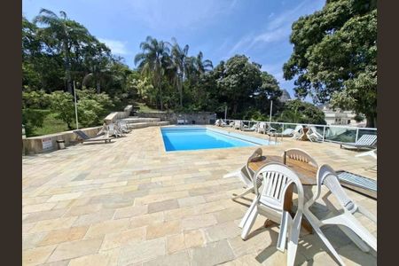 Apartamento à venda com 282m², 3 quartos e 2 vagasÁrea comum - Piscina