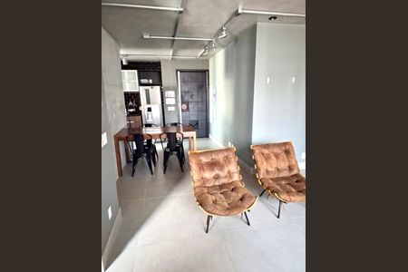 Apartamento à venda com 74m², 1 quarto e 1 vaga