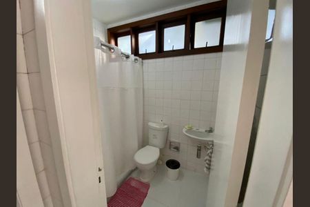 Casa à venda com 4 quartos, 295m² em Itaipu, Niterói