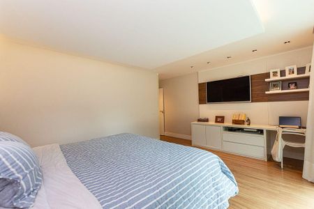 Casa à venda com 4 quartos, 700m² em Vila Progresso, Niterói