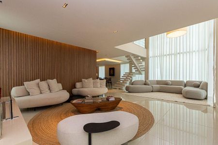 Casa à venda com 4 quartos, 700m² em Vila Progresso, Niterói