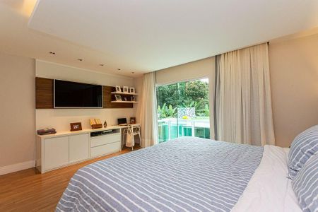 Casa à venda com 4 quartos, 700m² em Vila Progresso, Niterói