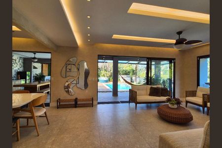 Casa à venda com 3 quartos, 503m² em Badu, Niterói