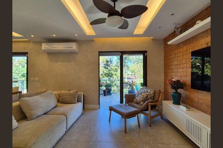 Casa à venda com 3 quartos, 503m² em Badu, Niterói