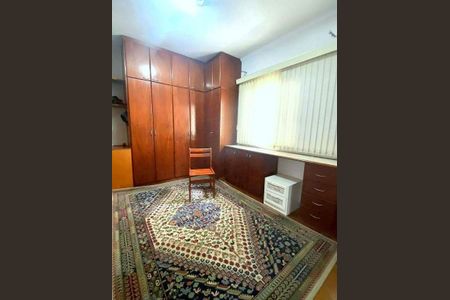 Casa à venda com 4 quartos, 330m² em Parque dos Principes, São Paulo