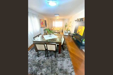 Casa à venda com 4 quartos, 330m² em Parque dos Principes, São Paulo