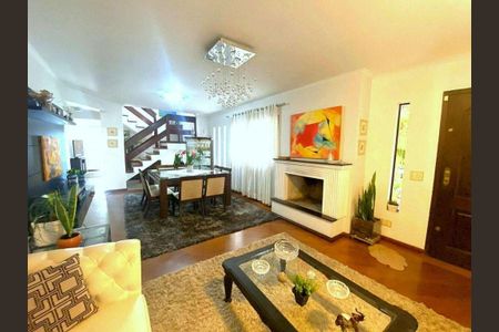 Casa à venda com 4 quartos, 330m² em Parque dos Principes, São Paulo