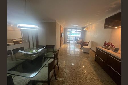 Apartamento à venda com 4 quartos, 160m² em Icaraí, Niterói