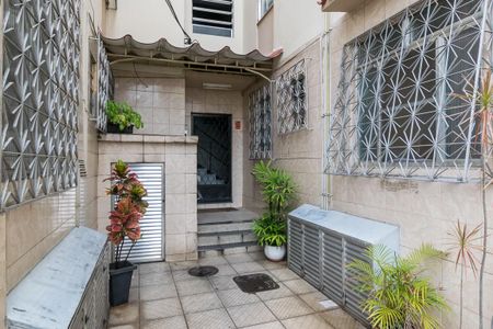 Apartamento à venda com 50m², 2 quartos e 1 vagaÁrea comum - Hall da entrada do bloco