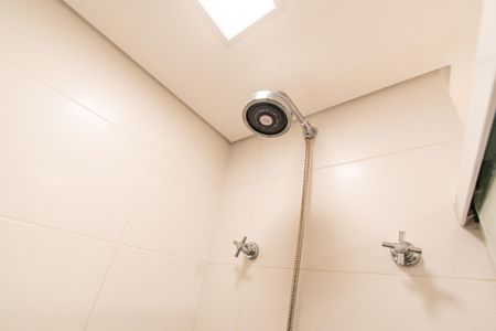 Apartamento para alugar com 96m², 2 quartos e 2 vagas Apartamento para alugar com 96m², 2 quartos e 2 vagasBanheiro da suíte 2