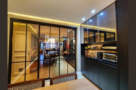 Apartamento à venda com 166m², 3 quartos e 2 vagasCozinha