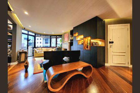 Apartamento à venda com 166m², 3 quartos e 2 vagasSala