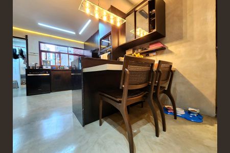 Apartamento à venda com 166m², 3 quartos e 2 vagasCozinha