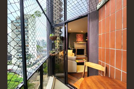 Apartamento à venda com 166m², 3 quartos e 2 vagasVaranda