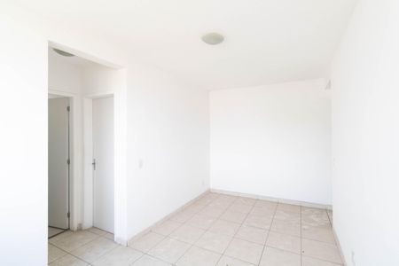 Apartamento para alugar com 47m², 2 quartos e 2 vagasSala