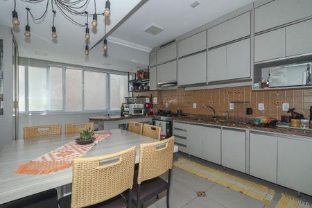 Apartamento à venda com 161m², 3 quartos e sem vagaCozinha