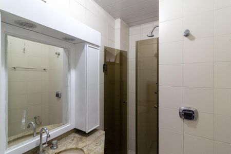 Apartamento para alugar com 70m², 3 quartos e 2 vagasBanheiro Social