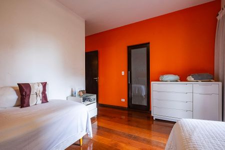 Apartamento à venda com 202m², 4 quartos e 3 vagas Apartamento à venda com 202m², 4 quartos e 3 vagasSuíte 1