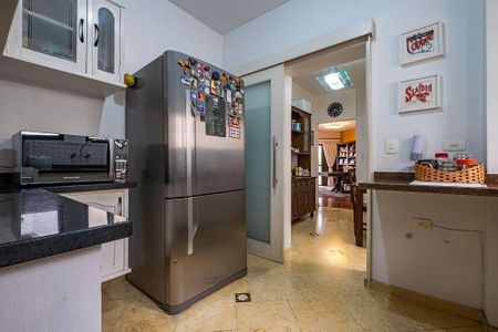 Apartamento à venda com 202m², 4 quartos e 3 vagas Apartamento à venda com 202m², 4 quartos e 3 vagasCozinha