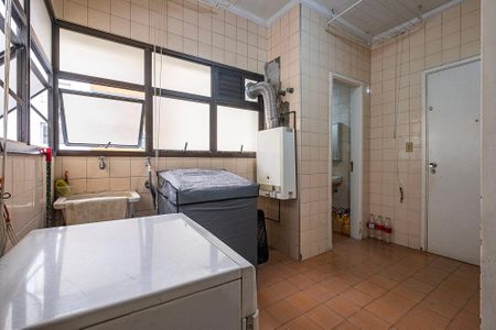 Apartamento à venda com 202m², 4 quartos e 3 vagas Apartamento à venda com 202m², 4 quartos e 3 vagasÁrea de Serviço